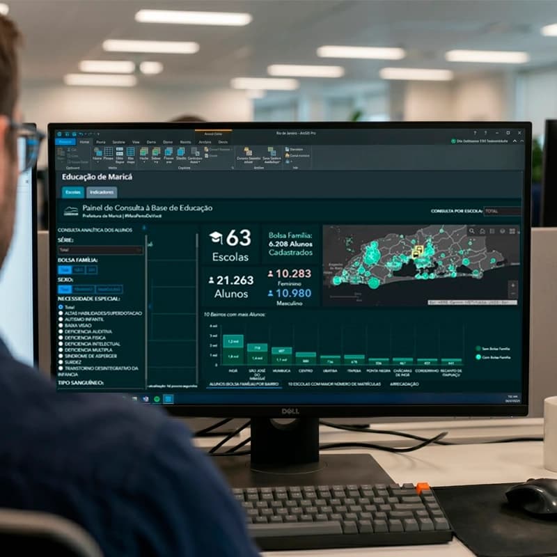 Painel de controle e análises espaciais avançadas do ecossistema Esri ArcGIS
